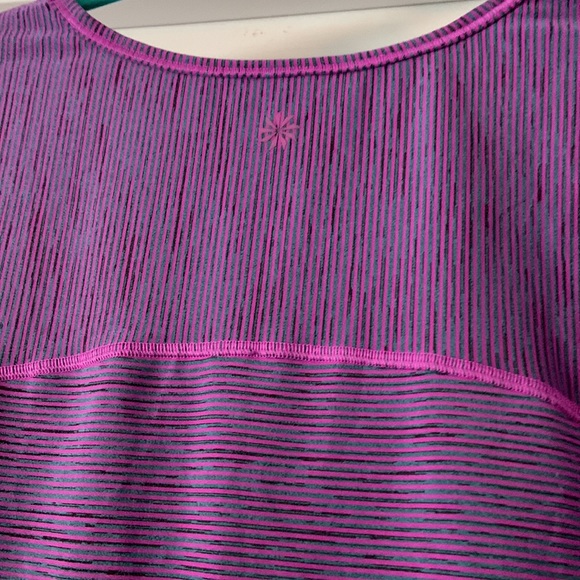 Athleta workout top - Picture 3 of 7